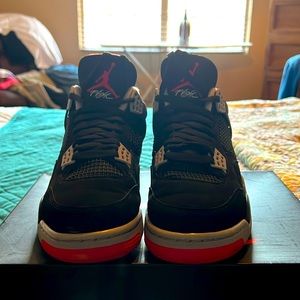 Air Jordan 4 Retro